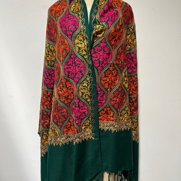 Embroidered colorful Pashmina Shawl, boho hippie Wedding Scarf, Bridesmaid Shawl - Picture 8 of 8